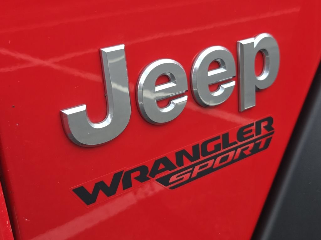 Used 2020 Jeep Wrangler Sport AWD/4WD image 16