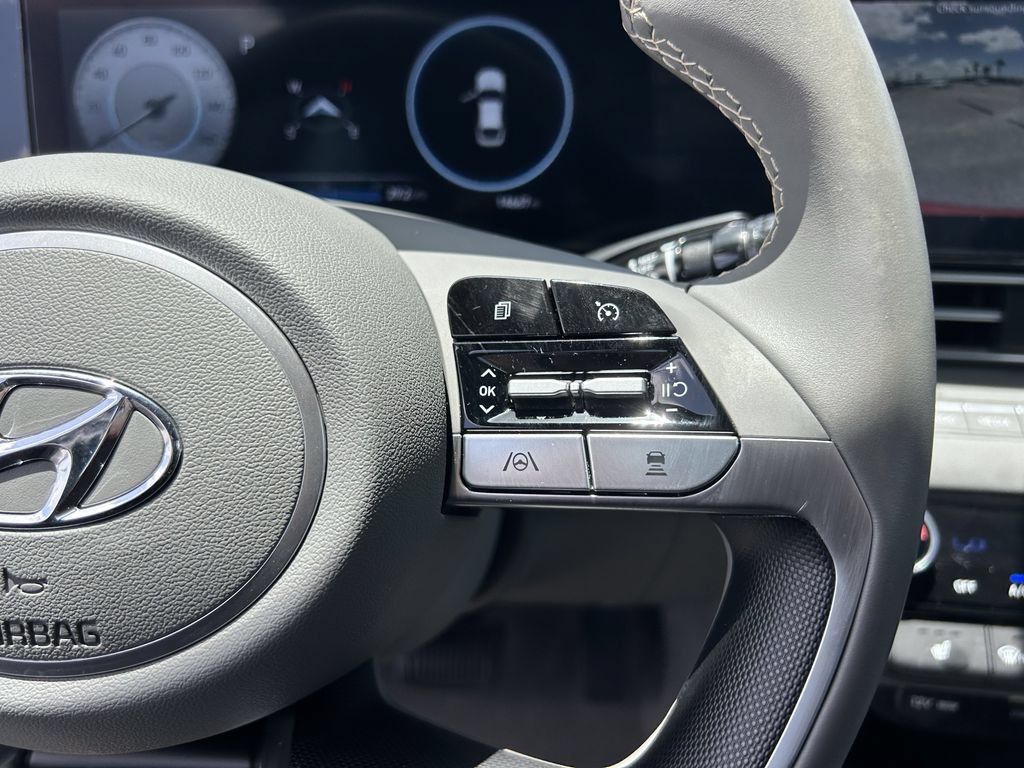 Certified 2023 Hyundai Elantra SEL w/ Convenience Package FWD image 32
