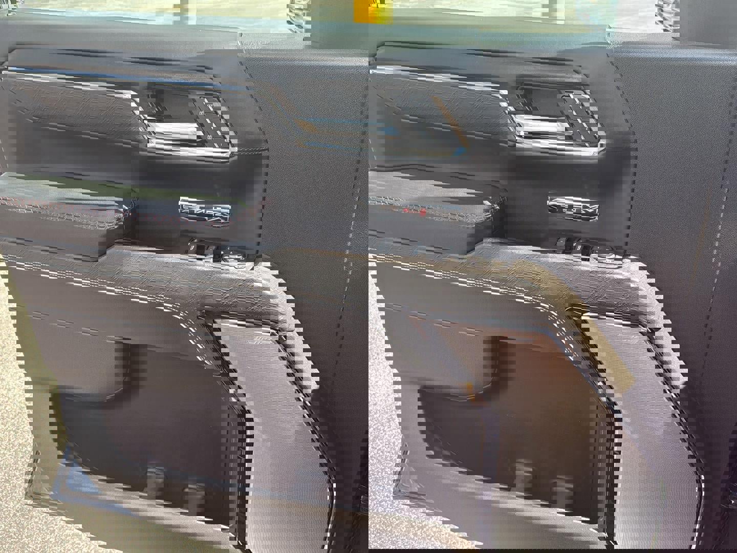 Used 2024 GMC Sierra 1500 AT4X image 22