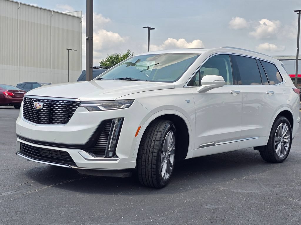 Used 2023 Cadillac XT6 Premium Luxury FWD image 4