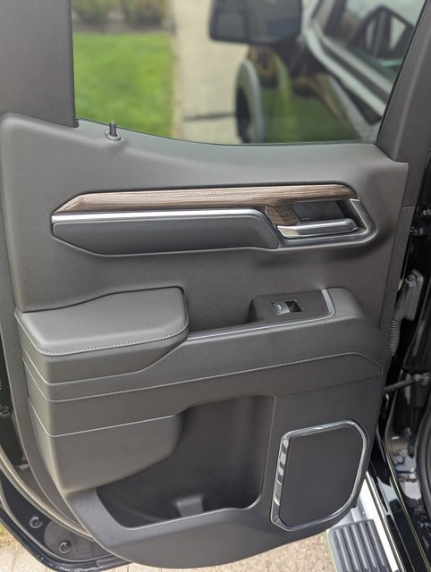 Used 2024 Chevrolet Silverado 1500 LT image 13