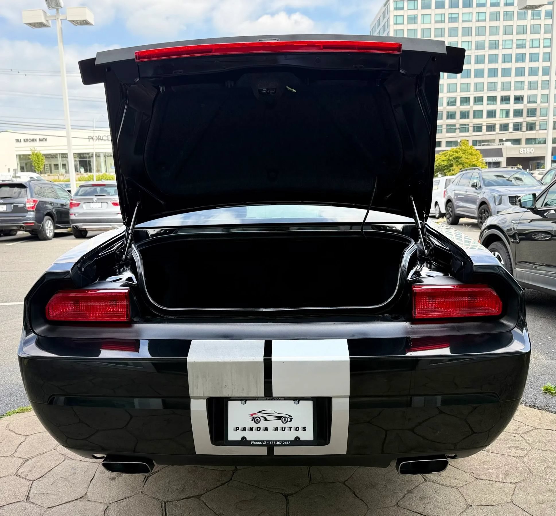 Used 2011 Dodge Challenger SRT8 w/ SRT Option Group II RWD image 33