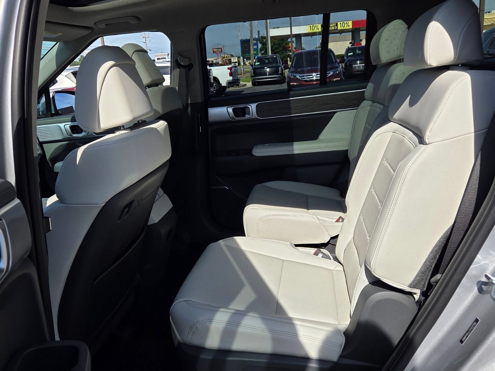 New 2026 Hyundai Santa Fe Limited FWD image 6