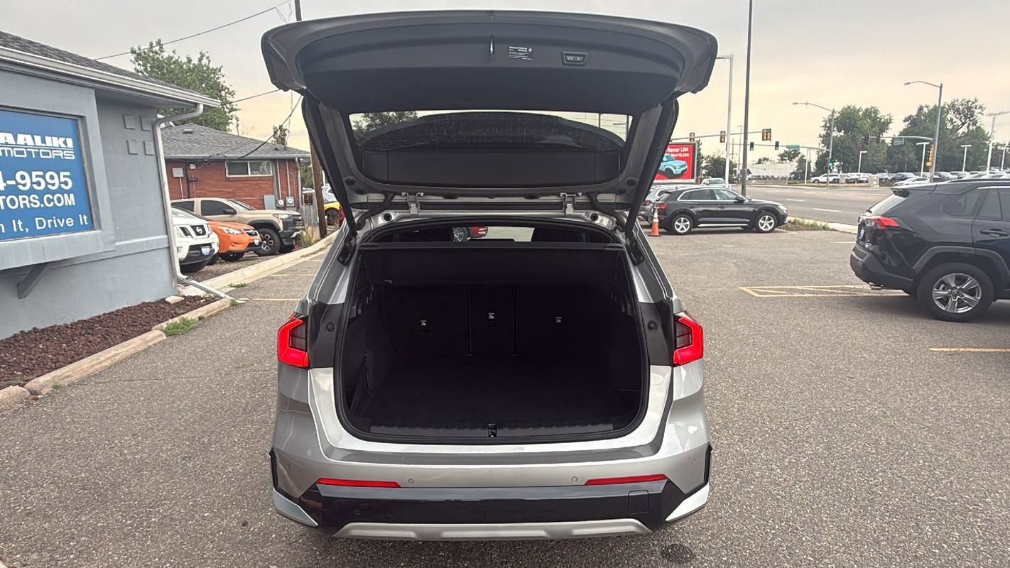 Used 2025 BMW X1 xDrive28i AWD/4WD image 7