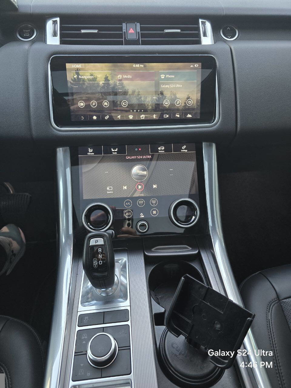 Used 2020 Land Rover Range Rover Sport HSE image 28