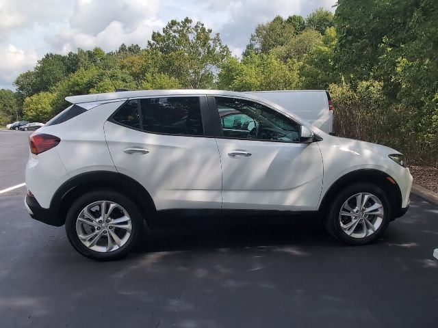 Used 2023 Buick Encore GX Preferred w/ Cold Weather Comfort Package FWD image 2