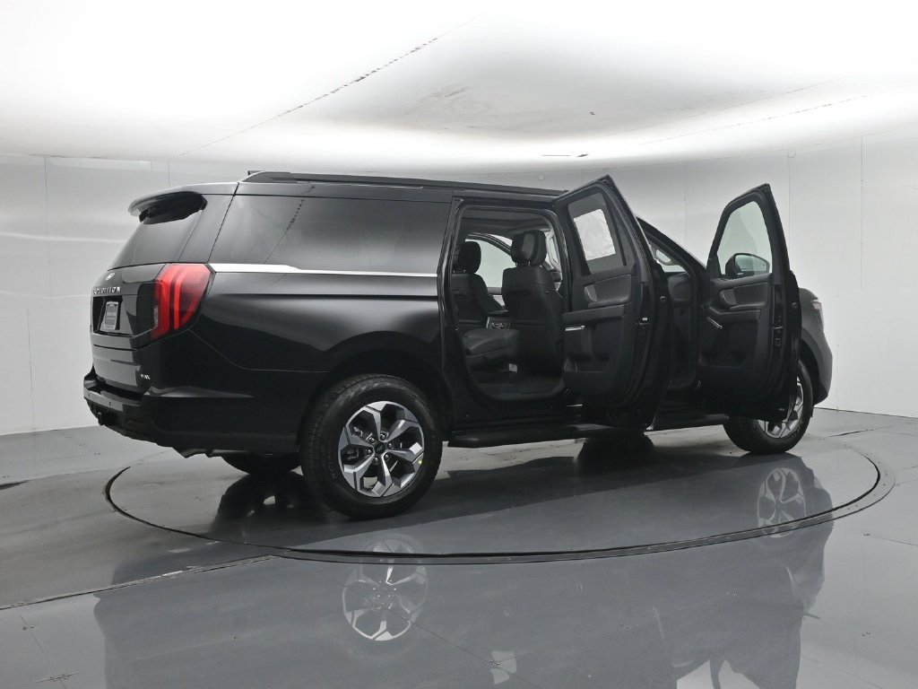 New 2027 Ford Expedition Max Active AWD/4WD image 5