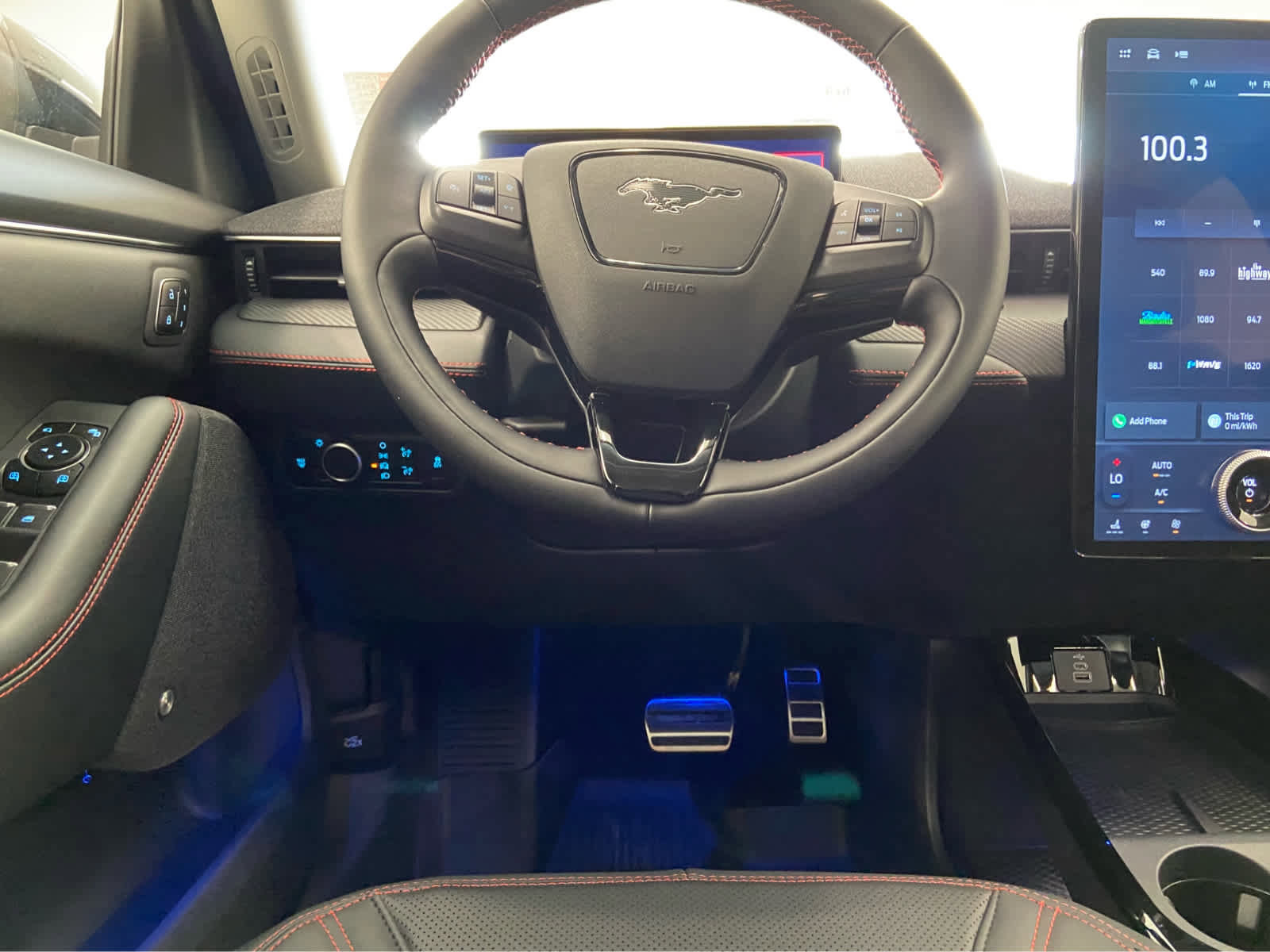 New 2025 Ford Mustang Mach-E Premium w/ Sport Appearance Package image 24