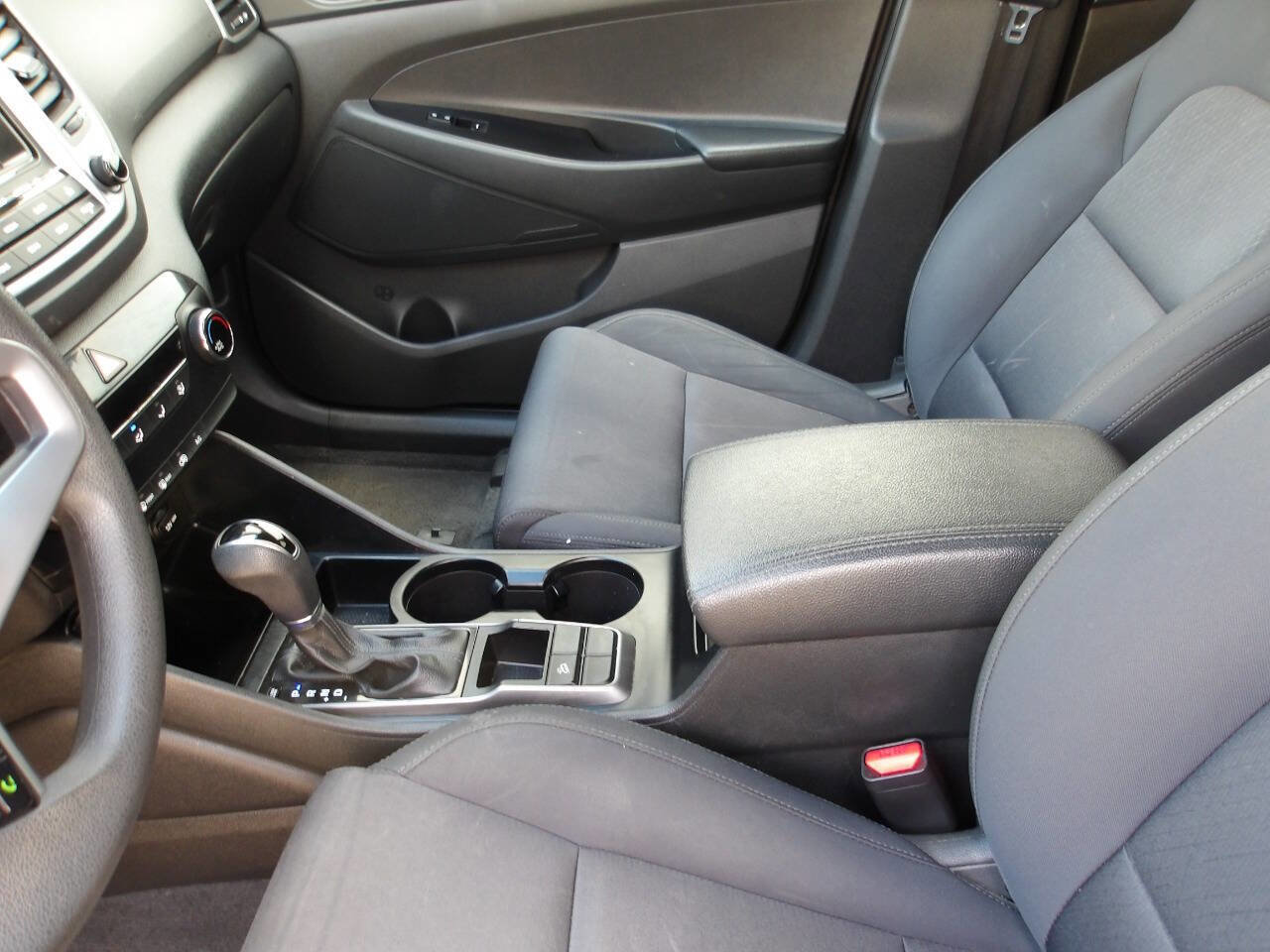 Used 2017 Hyundai Tucson SE FWD image 17