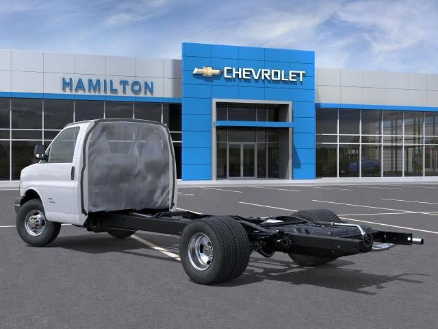 New 2026 Chevrolet Express 4500 w/ Power Convenience Package RWD image 10