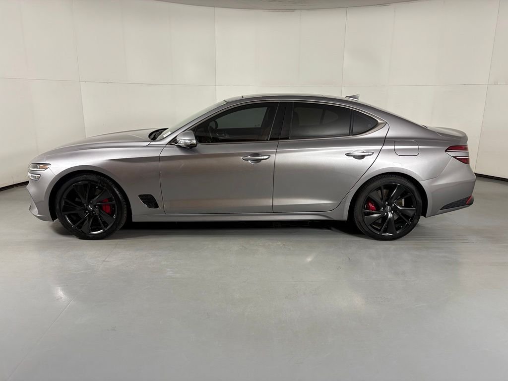 Used 2023 Genesis G70 3.3T w/ Sport Prestige Package RWD image 5