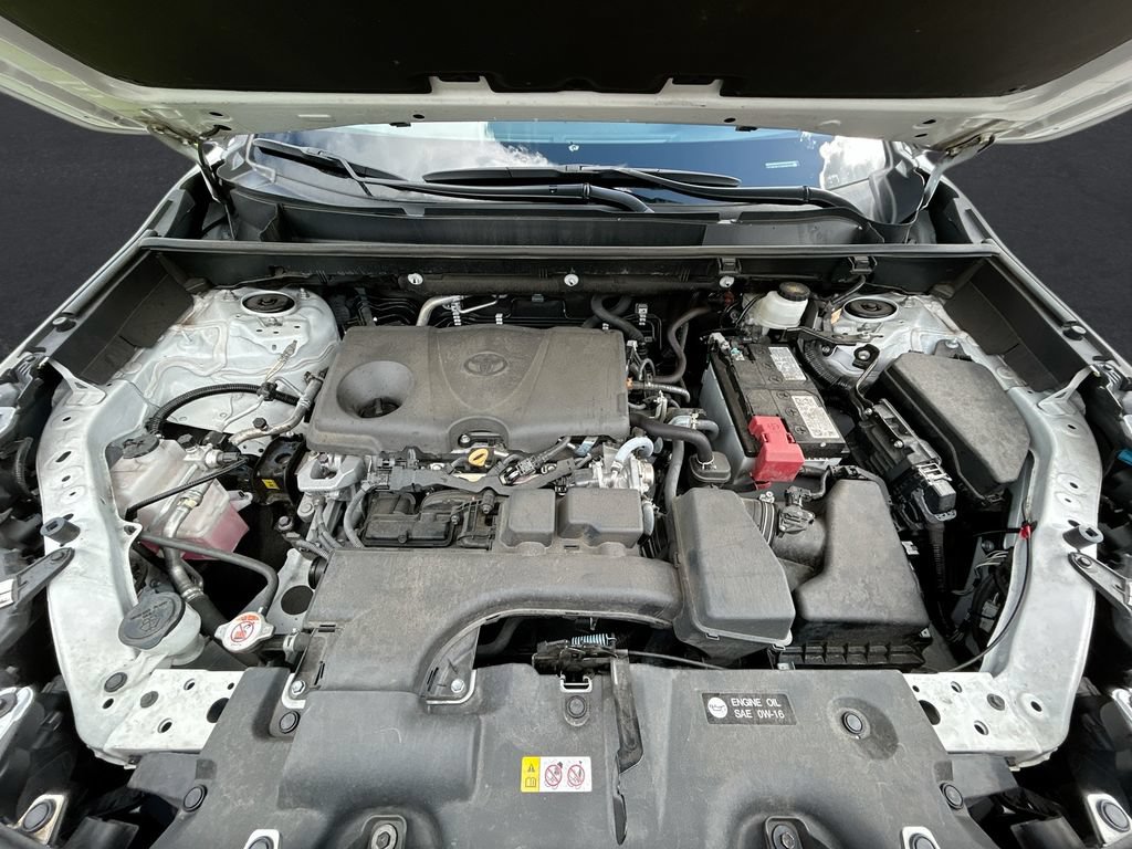 Used 2025 Toyota RAV4 XLE FWD image 33