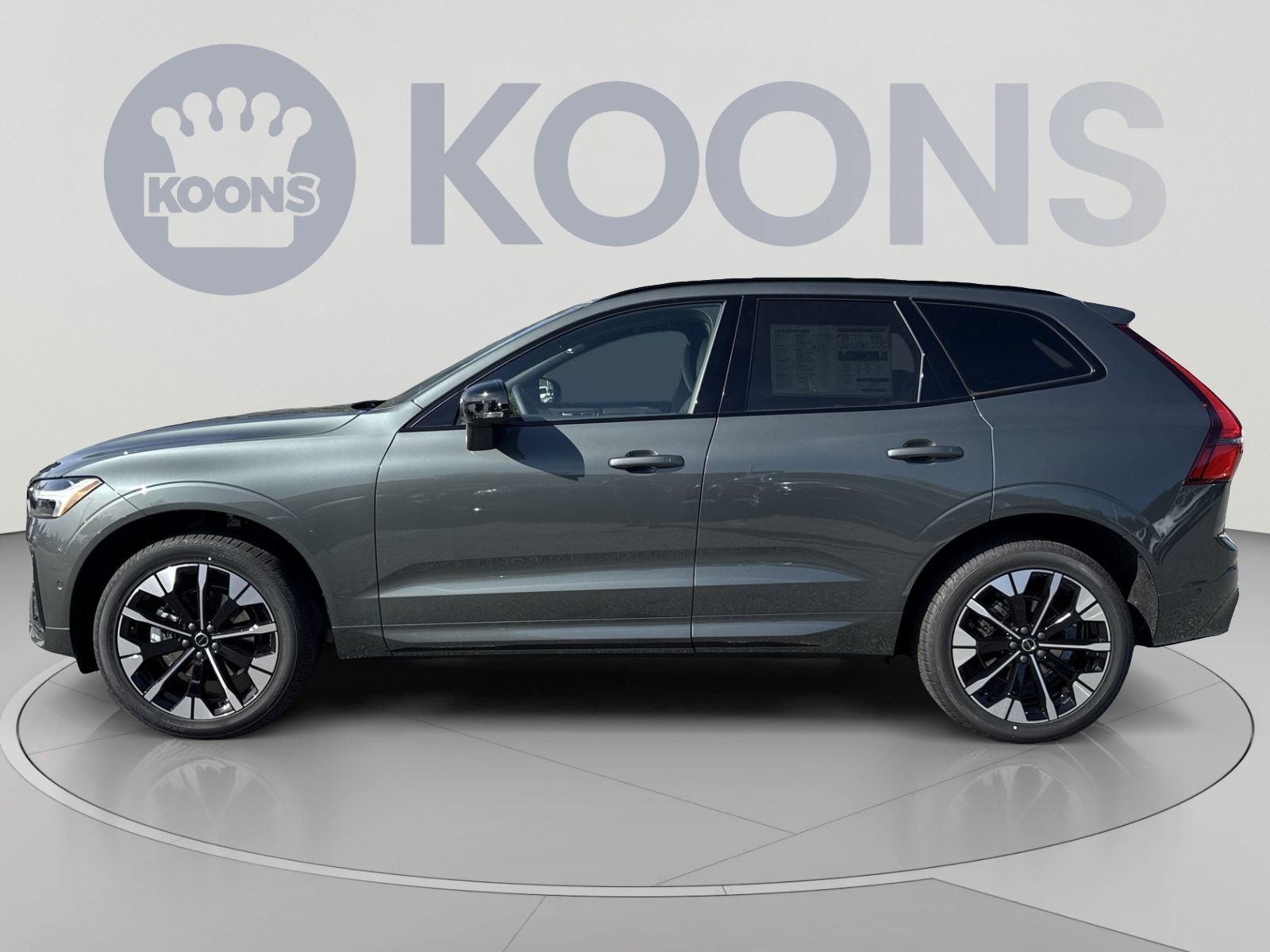 New 2027 Volvo XC60 B5 Plus AWD/4WD image 2