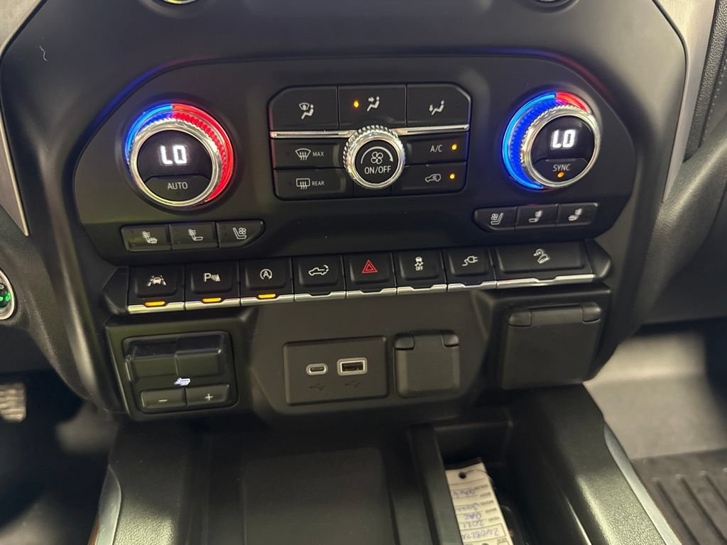 Used 2021 GMC Sierra 1500 SLT w/ SLT Premium Plus Package AWD/4WD image 22