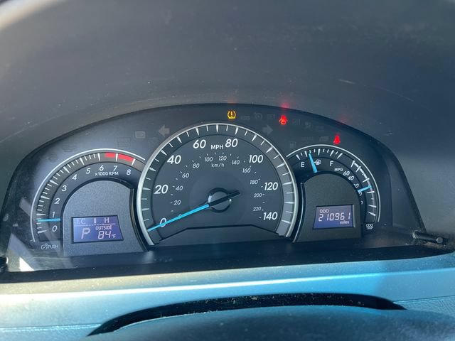 Used 2012 Toyota Camry LE FWD image 24