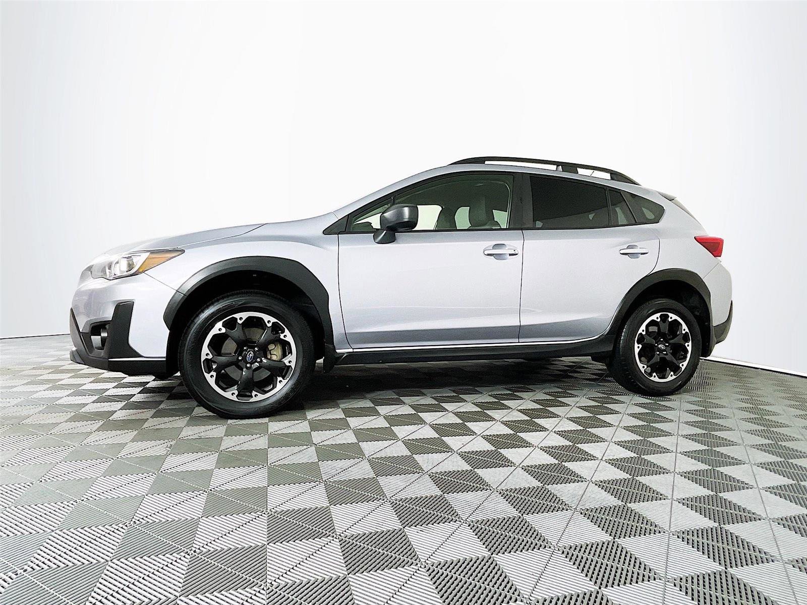 Certified 2023 Subaru Crosstrek 2.0i image 4