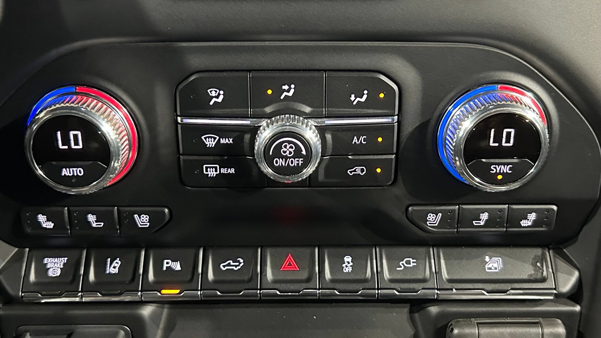 Used 2020 GMC Sierra 3500 Denali w/ Denali Ultimate Package AWD/4WD image 93