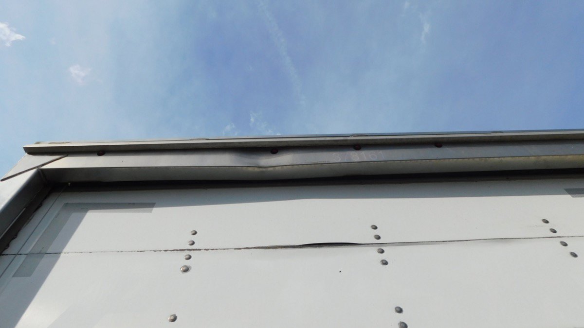 Used 2020 Isuzu NPR image 34