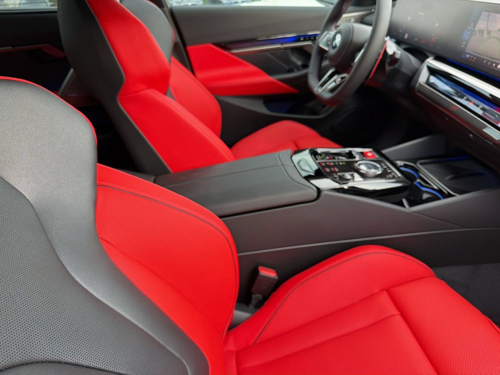 New 2027 BMW M5 w/ Executive Package AWD/4WD image 31