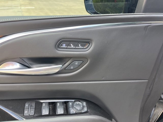 Used 2024 Cadillac Escalade Sport Platinum w/ Heavy-Duty Trailer Package image 16