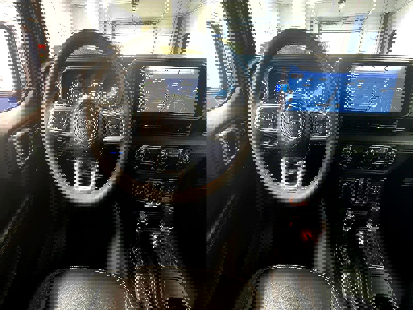 Used 2024 Jeep Wrangler Sahara w/ Technology Group image 17