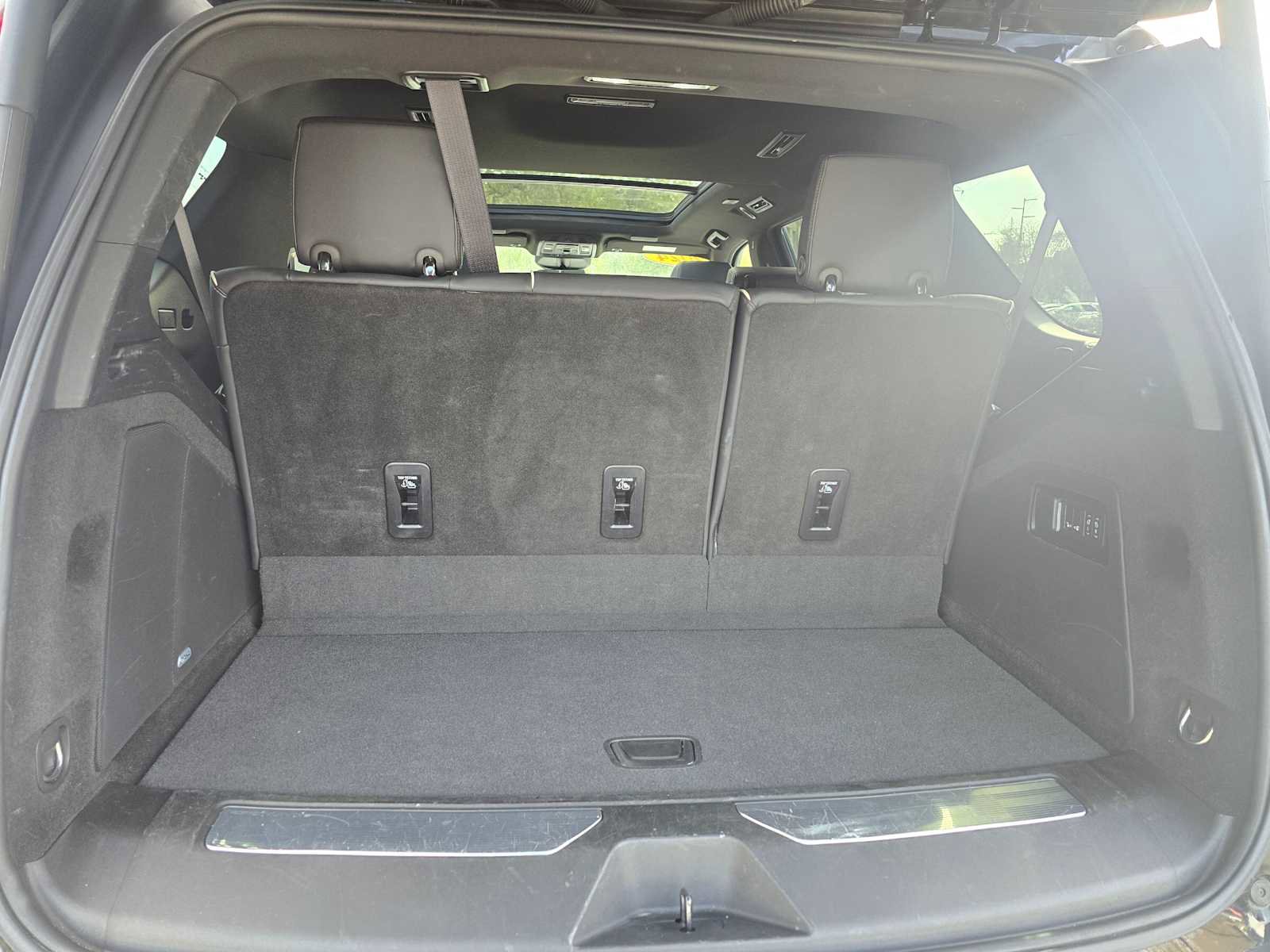 Used 2024 Cadillac Escalade Sport image 18