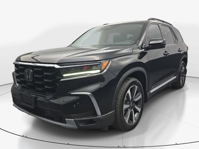 Used 2023 Honda Pilot Touring image 5