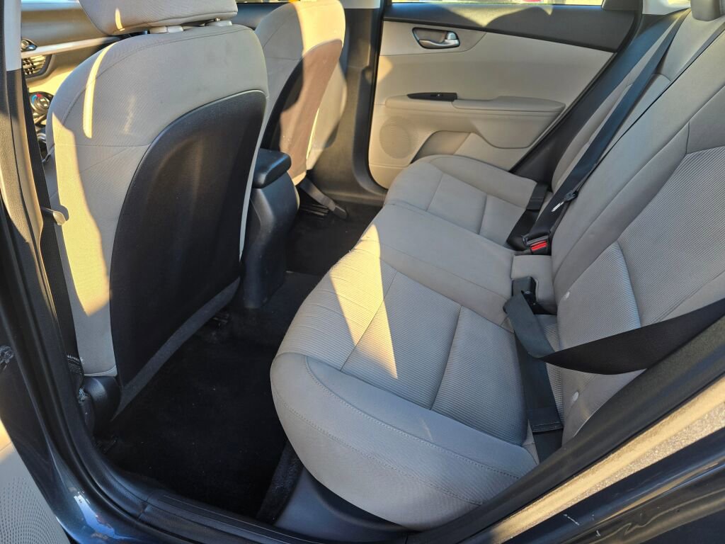 Used 2019 Kia Forte LXS image 17