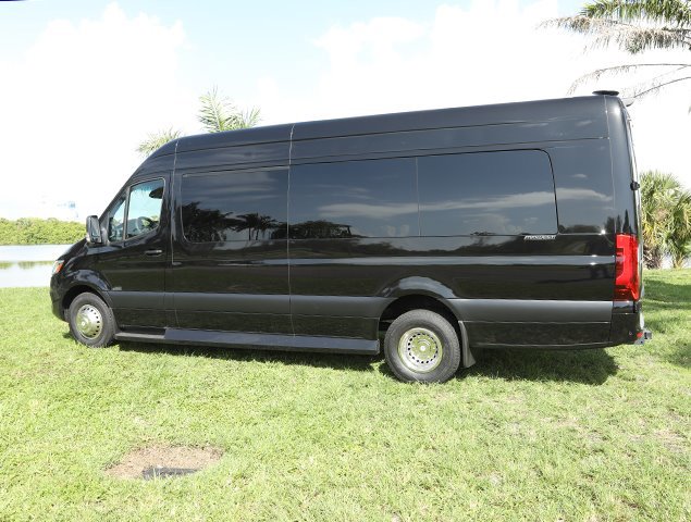Used 2024 Mercedes-Benz Sprinter 3500 image 7