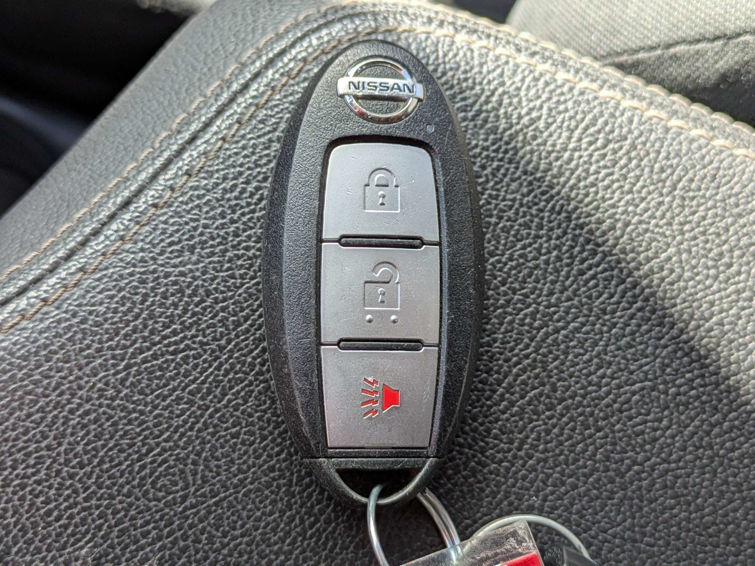 Used 2020 Nissan Kicks S FWD image 32