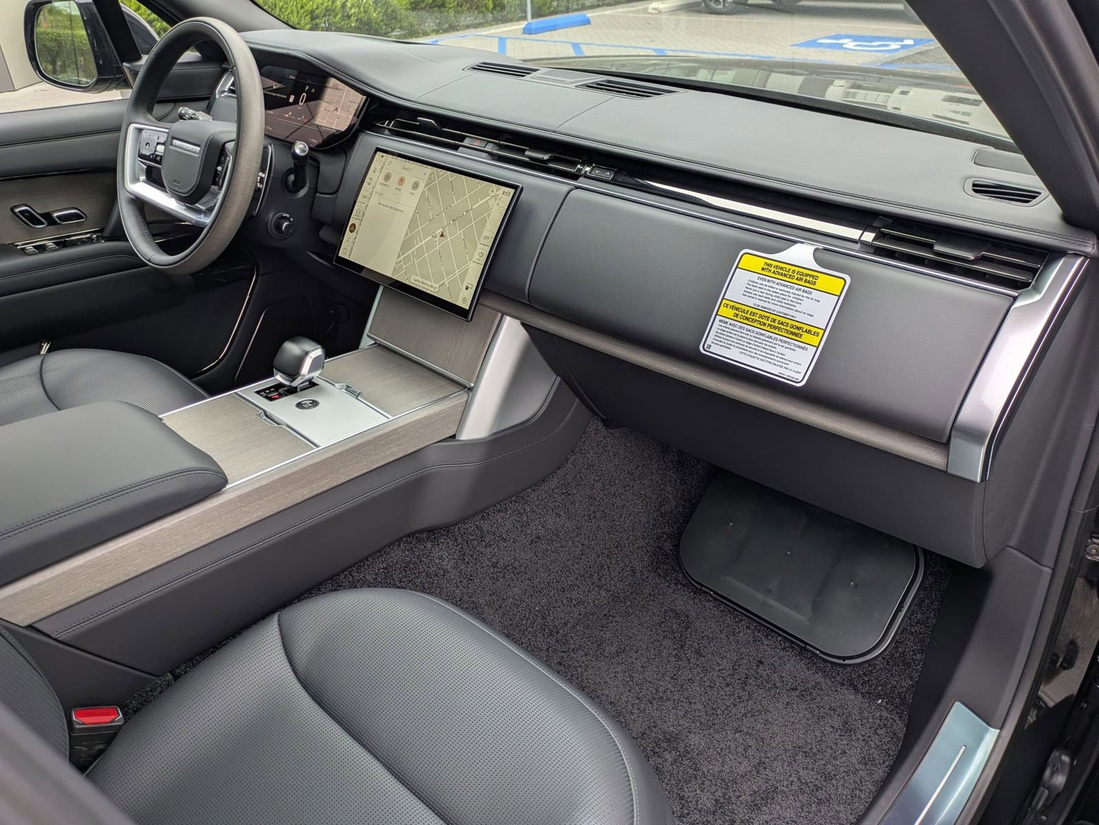 New 2026 Land Rover Range Rover SV AWD/4WD image 34
