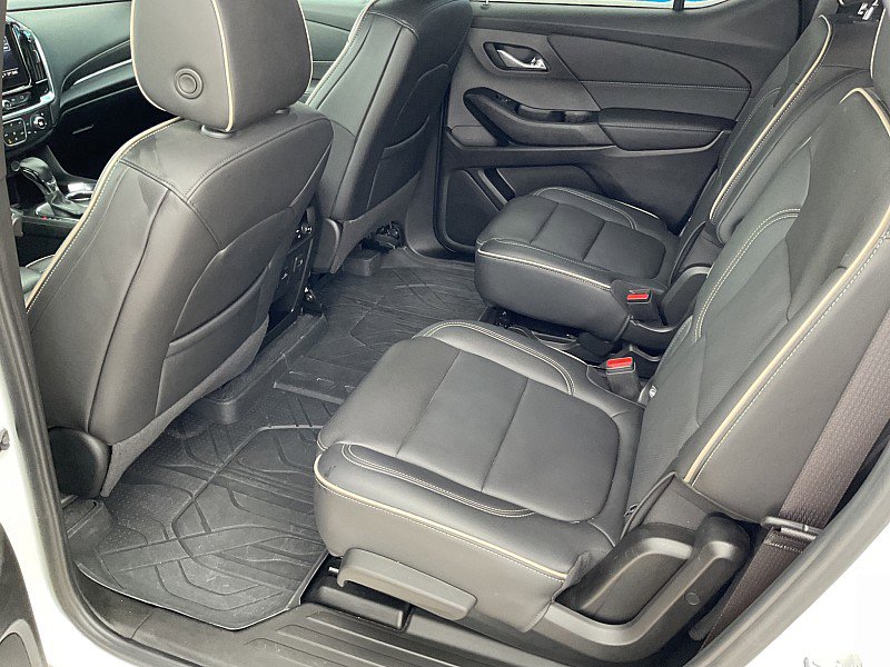 Used 2023 Chevrolet Traverse Premier image 15