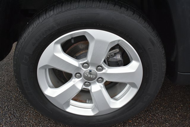 Used 2018 Jeep Compass Latitude w/ Popular Equipment Group image 47