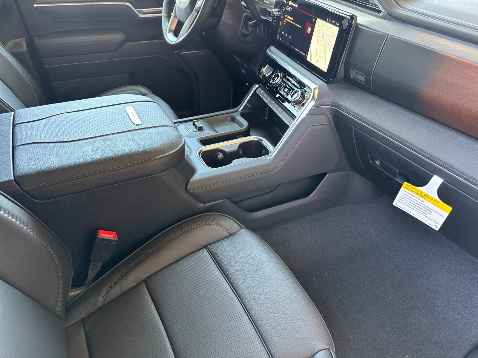 New 2026 GMC Sierra 3500 Denali w/ Denali Reserve Package AWD/4WD image 15
