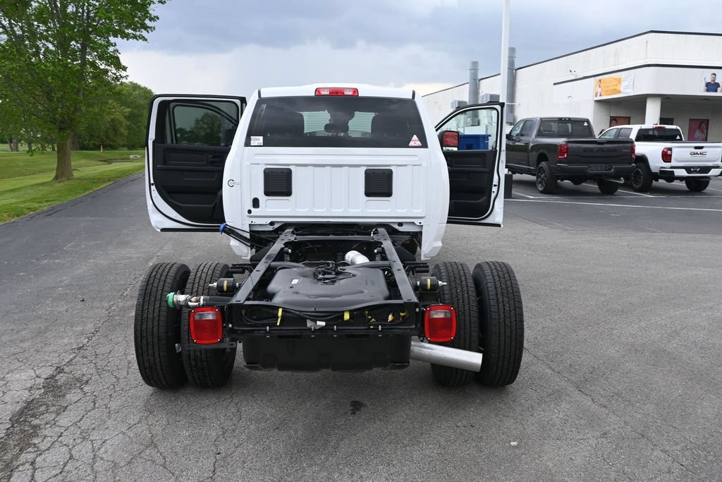 New 2026 RAM 3500 Tradesman AWD/4WD image 41