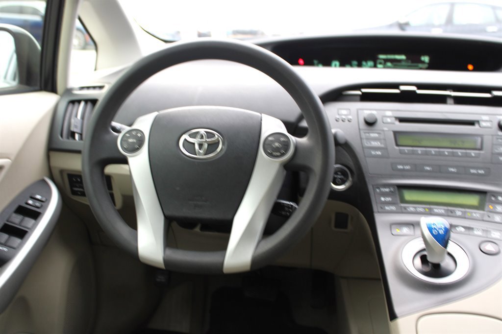 Used 2011 Toyota Prius Five image 13