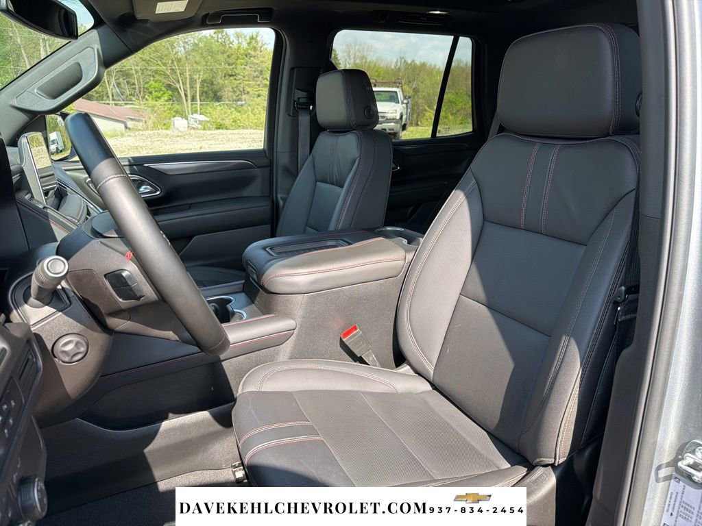 Used 2024 Chevrolet Tahoe RST w/ Luxury Package AWD/4WD image 15