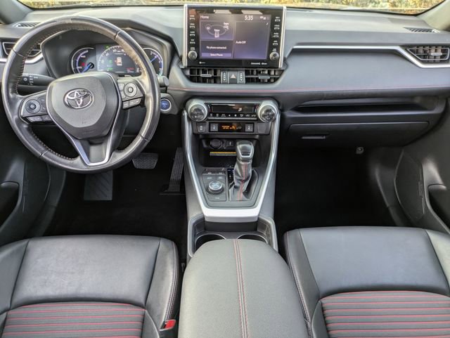 Used 2021 Toyota RAV4 XSE w/ Weather Package image 11
