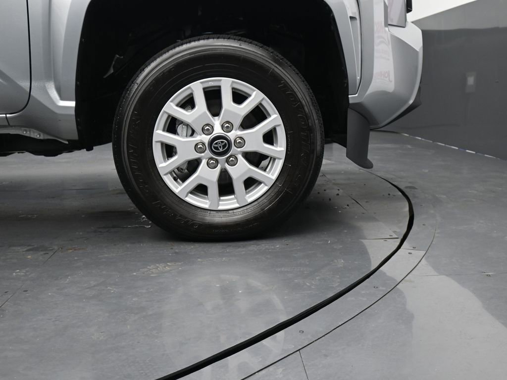 Used 2025 Toyota Tacoma SR image 11