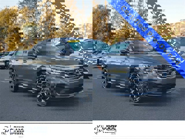 Used 2022 Volkswagen Passat 2.0T R-Line