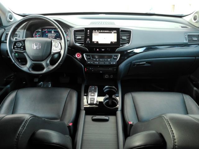 Used 2021 Honda Pilot Touring image 3