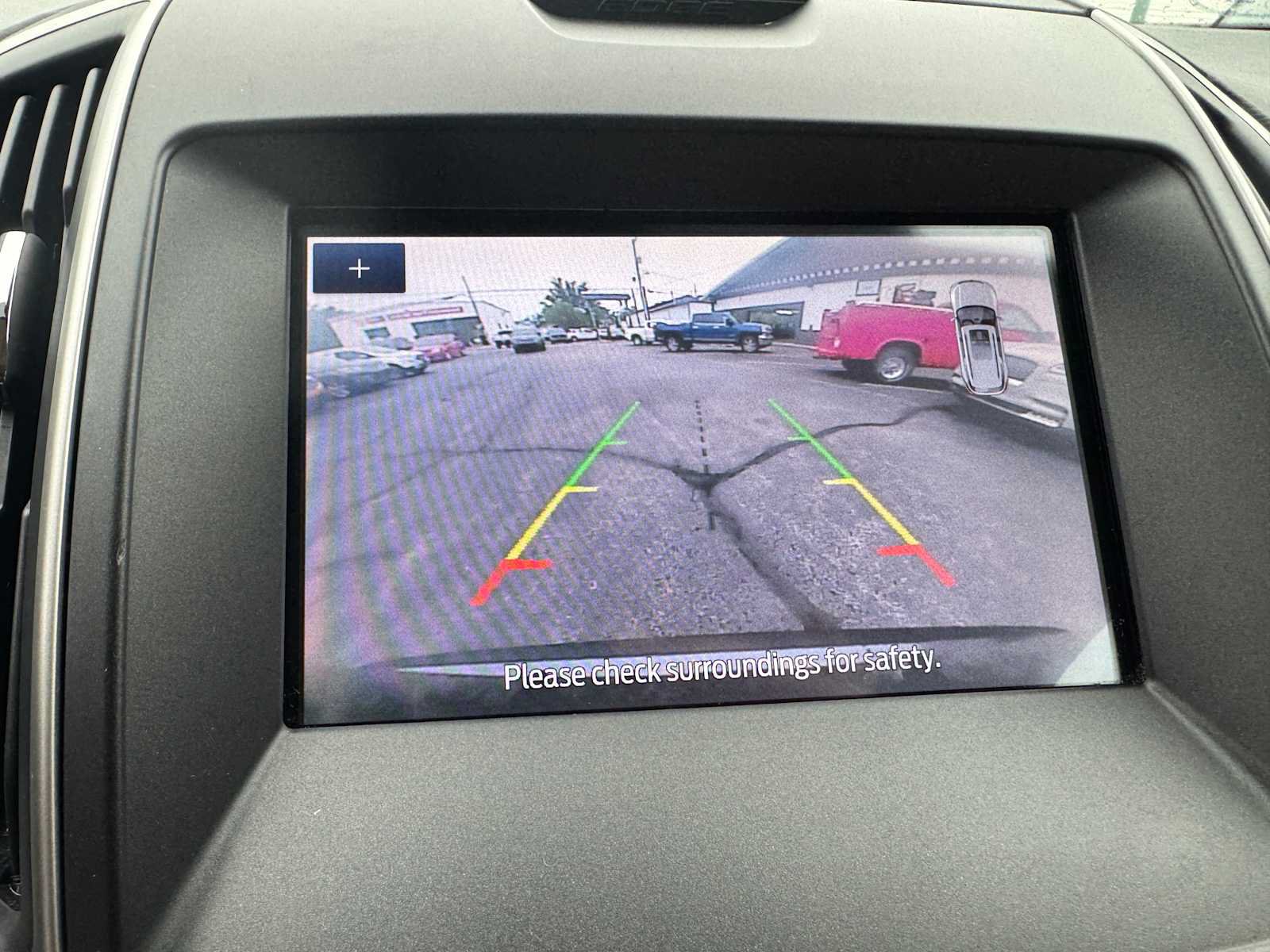 Used 2020 Ford Edge SEL w/ Convenience Package FWD image 2