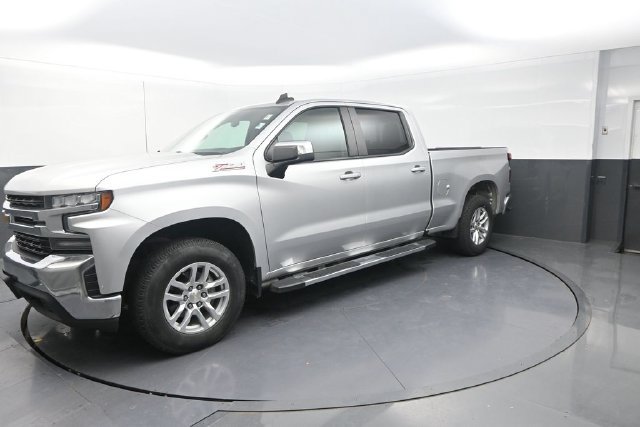 Used 2020 Chevrolet Silverado 1500 LT w/ All-Star Edition AWD/4WD image 3