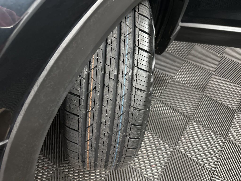 Used 2023 MAZDA CX-9 Touring image 41