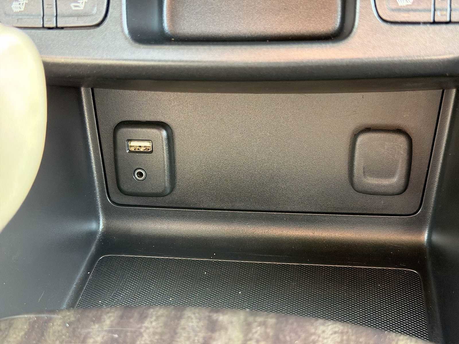 Used 2017 GMC Canyon SLT w/ Trailering Package image 26