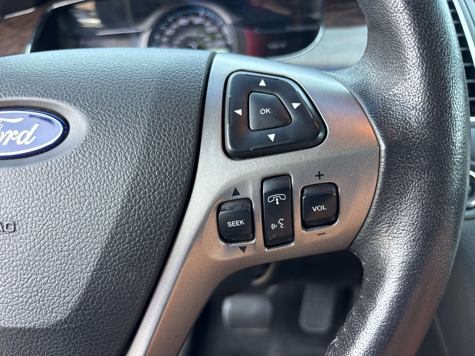 Used 2014 Ford Taurus Limited FWD image 18