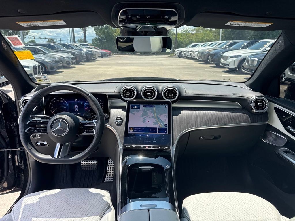 Used 2025 Mercedes-Benz GLC 300 4MATIC image 21