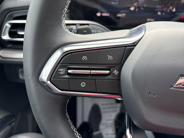 New 2026 Chevrolet Traverse LT w/ Midnight/Sport Edition AWD/4WD image 12
