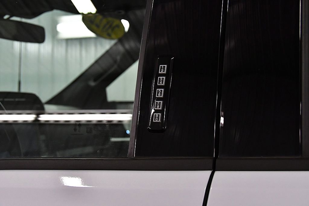 Used 2022 Ford F150 XLT w/ Equipment Group 302A High AWD/4WD image 17