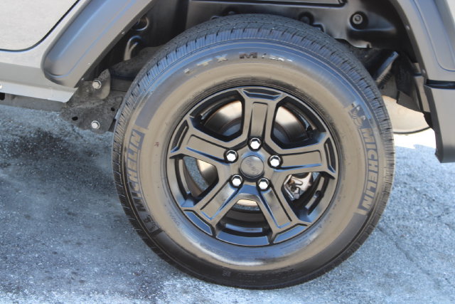 Used 2021 Jeep Wrangler Unlimited Sport AWD/4WD image 6